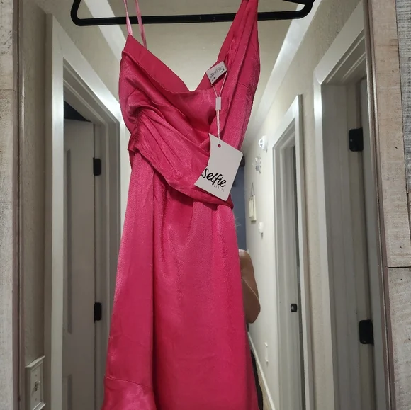 SELFIE LESLIE DON'T WAIT UP ONE SHOULDER WAIST TIE DRESS HOT PINK - Picture 11 of 12